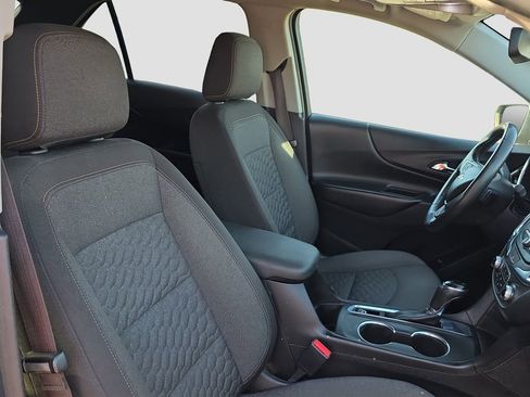 Used 2018 Chevrolet Equinox LT image 18