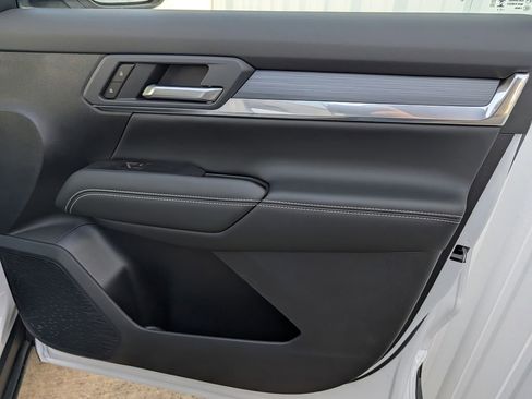 New 2026 GMC Terrain Elevation w/ LPO, Floor Liner Package FWD image 31