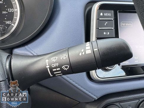 Used 2024 Nissan Versa SV w/ Trunk Package image 23