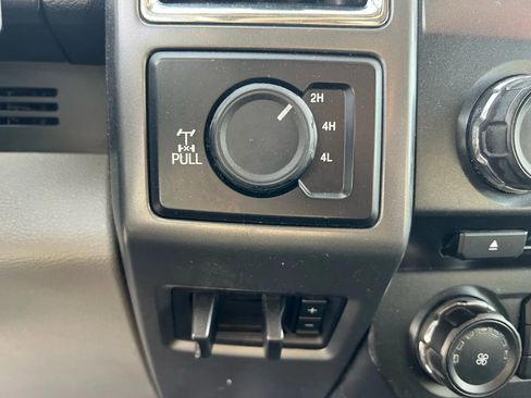 Used 2017 Ford F350 XLT image 20