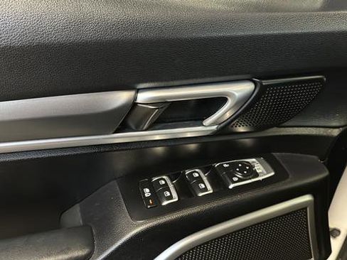 Used 2020 Kia Telluride S AWD/4WD image 21