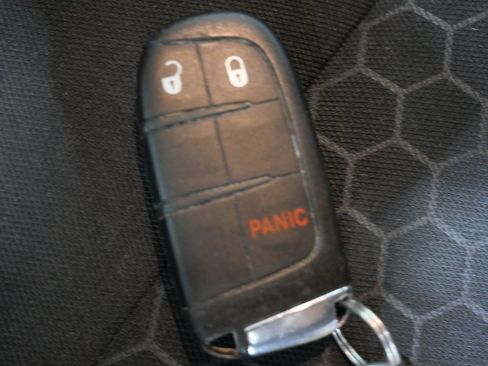 Used 2019 Jeep Compass Sport image 27