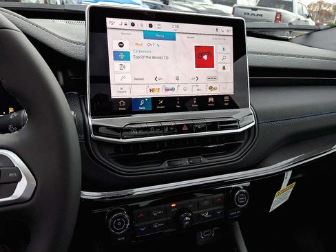 New 2026 Jeep Compass Limited image 13