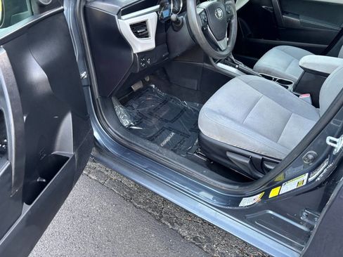 Used 2015 Toyota Corolla LE FWD image 15
