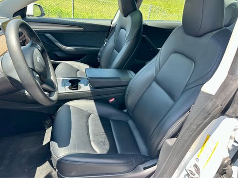 Used 2023 Tesla Model 3 Standard Range RWD image 12