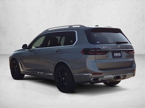 Used 2026 BMW X7 xDrive40i AWD/4WD image 8