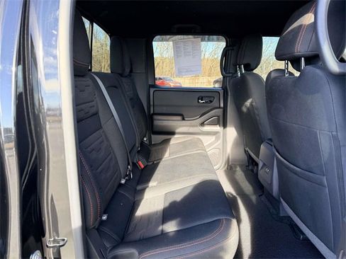 Used 2025 Nissan Frontier PRO-4X w/ Tow Package image 13