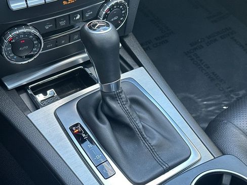 Used 2013 Mercedes-Benz C 250 Coupe image 21