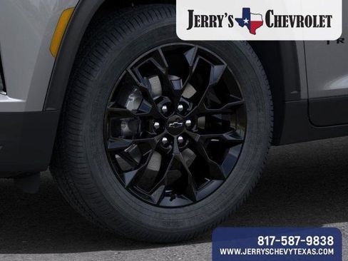 New 2025 Chevrolet Traverse LT w/ Midnight/Sport Edition FWD image 10