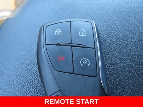 Used 2025 GMC Canyon AT4 w/ Technology Plus Package AWD/4WD image 39