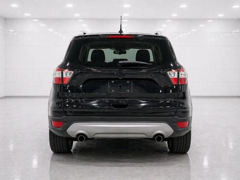 Used 2017 Ford Escape Titanium FWD image 4
