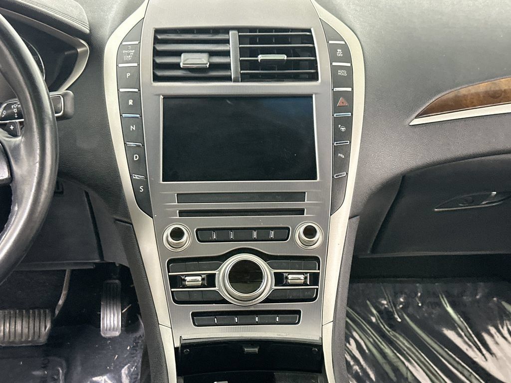 Used 2019 Lincoln MKZ Reserve w/ Luxury Package FWD image 20