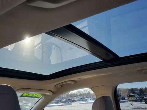 Certified 2023 Lincoln Nautilus Reserve image 28