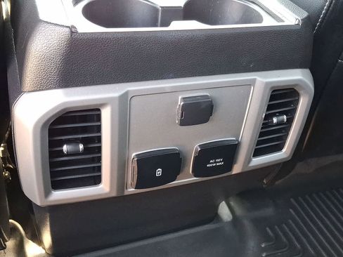 Used 2020 Ford F150 Lariat AWD/4WD image 26