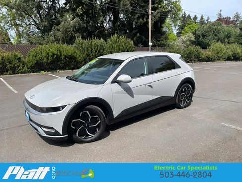 Used 2024 Hyundai Ioniq 5 SEL image 3