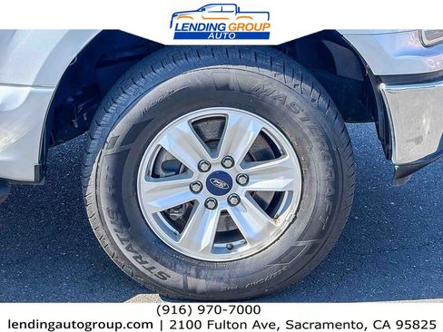 Used 2018 Ford F150 XLT w/ Equipment Group 302A Luxury AWD/4WD image 9