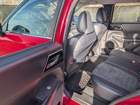 Used 2024 Mitsubishi Outlander SE image 22