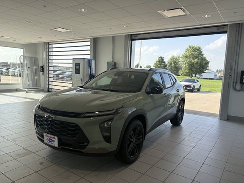 New 2026 Chevrolet Trax ACTIV FWD image 6