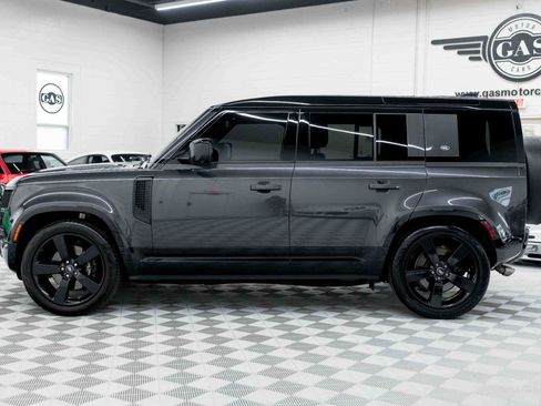 Used 2024 Land Rover Defender 110 V8 AWD/4WD image 10