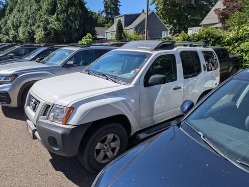 Used 2010 Nissan Xterra S AWD/4WD image 2