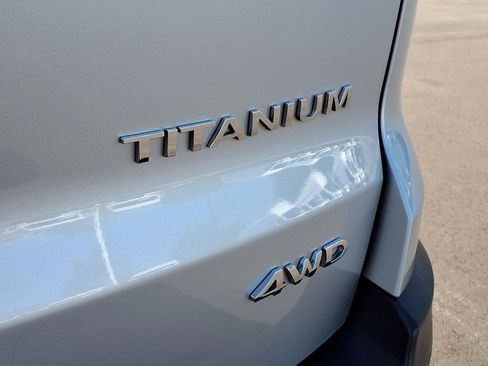 Used 2020 Ford EcoSport Titanium AWD/4WD image 9