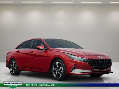 Used 2023 Hyundai Elantra Limited