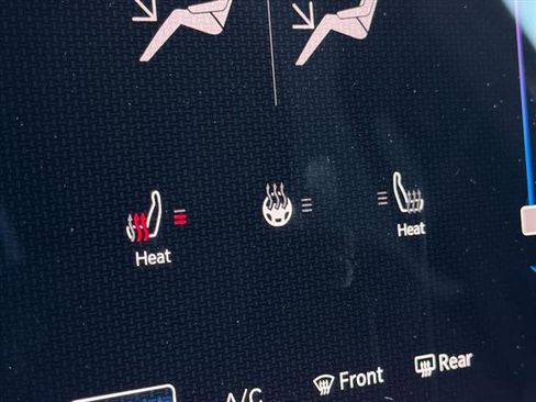 Used 2025 RAM 3500 Big Horn image 14