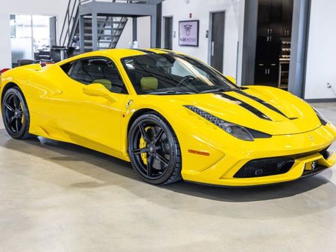 Used 2015 Ferrari 458 Speciale Coupe RWD image 8