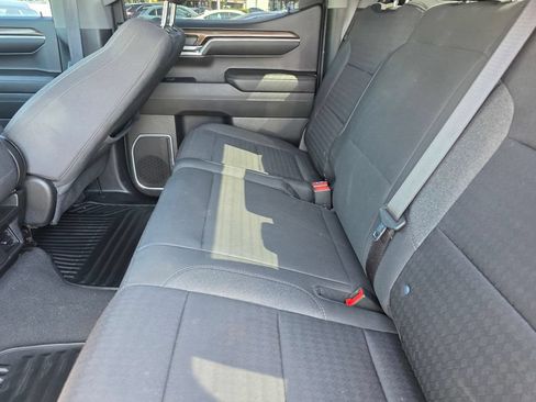 Used 2023 Chevrolet Silverado 1500 RST AWD/4WD image 15