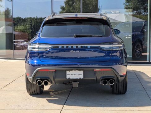 Certified 2025 Porsche Macan image 10