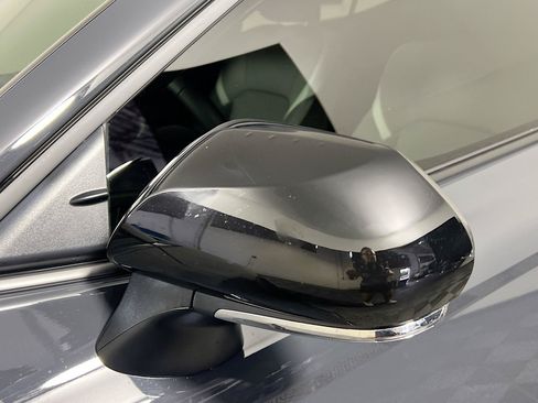 Used 2025 Toyota Camry SE FWD image 12