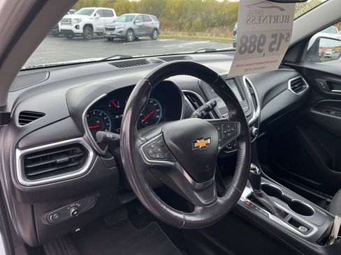 Used 2018 Chevrolet Equinox LT image 11
