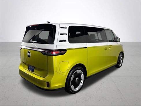 Certified 2025 Volkswagen ID. Buzz Pro S Plus RWD image 6