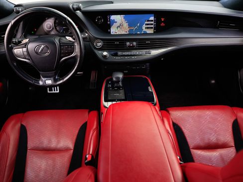 Used 2018 Lexus LS 500 F Sport w/ Accessory Package (Z2) image 26
