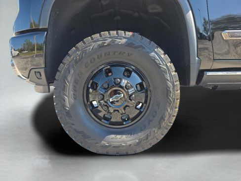 Used 2025 Chevrolet Silverado 3500 High Country w/ High Country Premium Package image 12