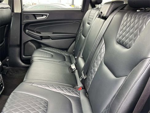 Certified 2024 Ford Edge Titanium image 21