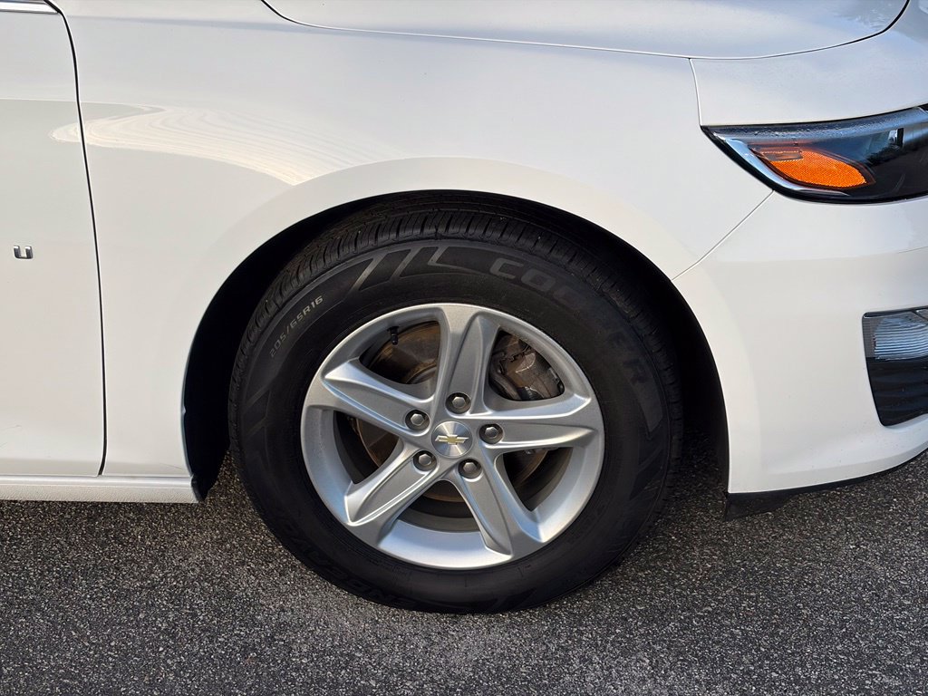 Used 2023 Chevrolet Malibu LS w/ Driver Confidence Package FWD image 8