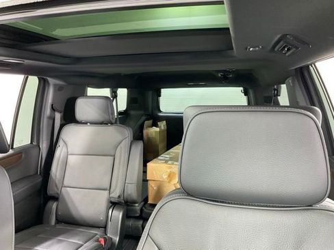New 2026 GMC Yukon XL Denali w/ Denali Reserve Package AWD/4WD image 39