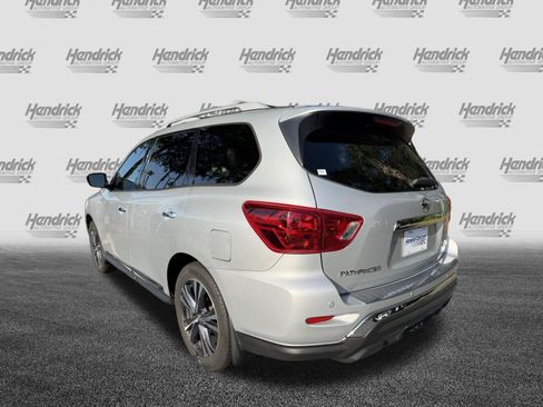 Used 2017 Nissan Pathfinder Platinum AWD/4WD image 7
