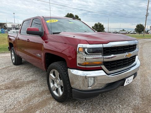 Used 2018 Chevrolet Silverado 1500 LT w/ Texas Edition RWD image 3