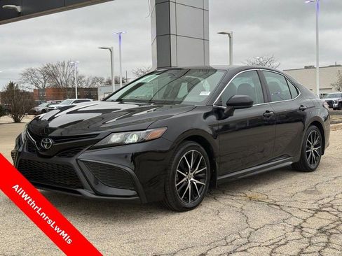 Used 2021 Toyota Camry SE image 8