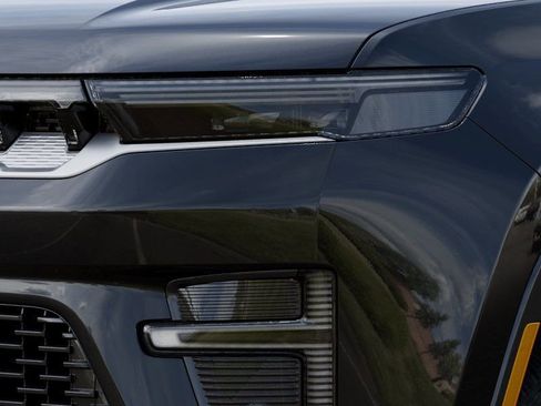 New 2026 Jeep Grand Wagoneer 2WD image 10