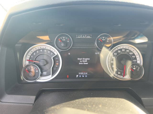 Used 2013 RAM 1500 Laramie w/ Convenience Group AWD/4WD image 8