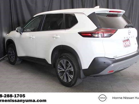 Used 2023 Nissan Rogue SV FWD image 15