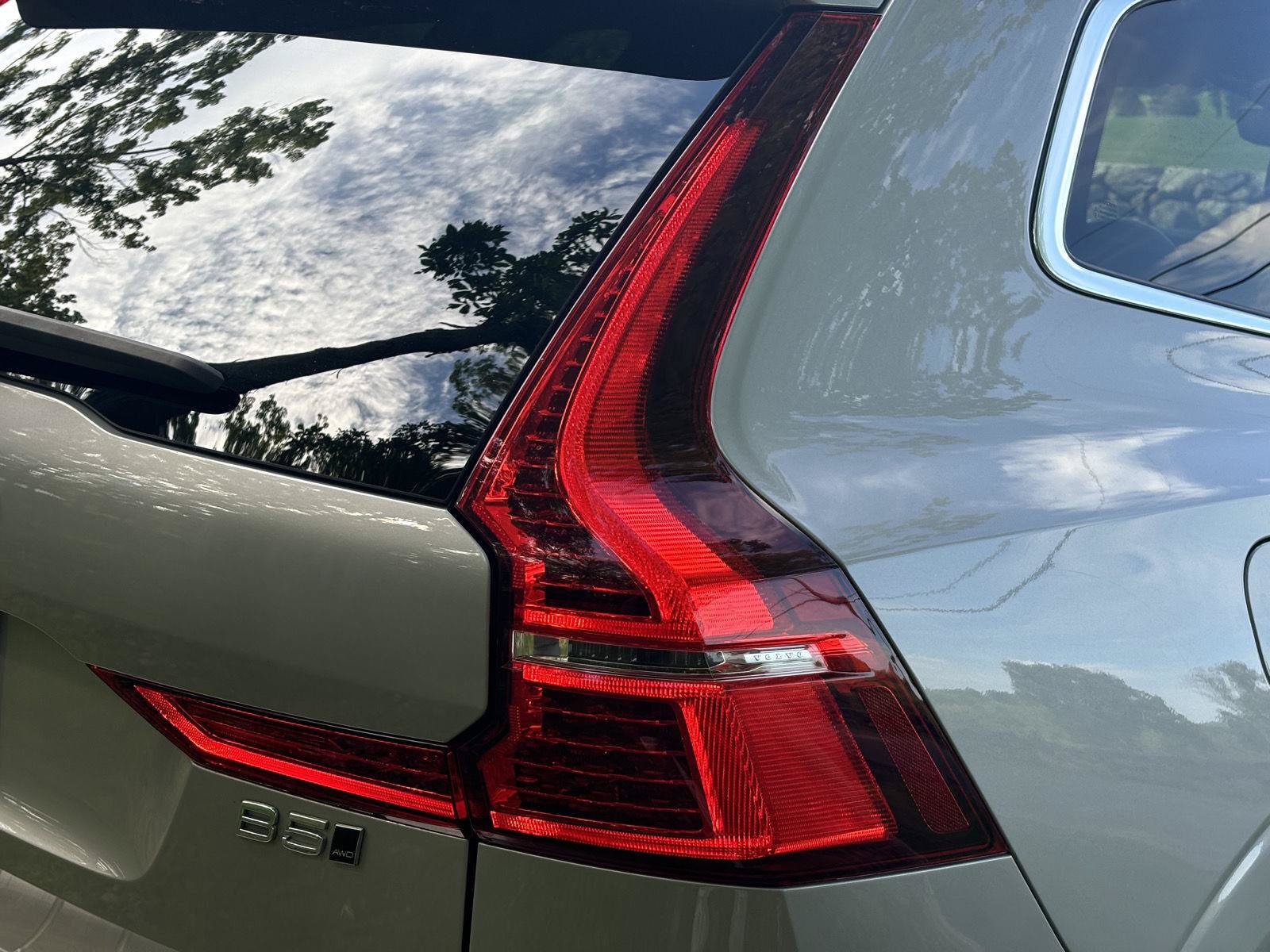 Used 2022 Volvo XC60 B5 Momentum w/ Climate Package AWD/4WD image 21