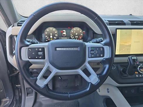 Certified 2024 Land Rover Defender 110 SE AWD/4WD image 18