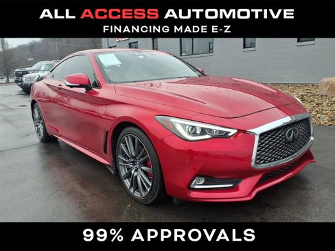 Used 2017 INFINITI Q60 Red Sport 400 image 2