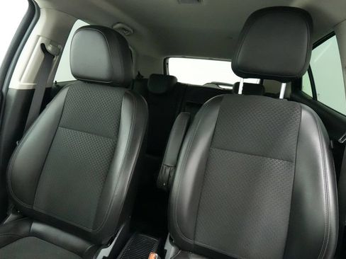 Used 2022 Buick Encore Preferred AWD/4WD image 15