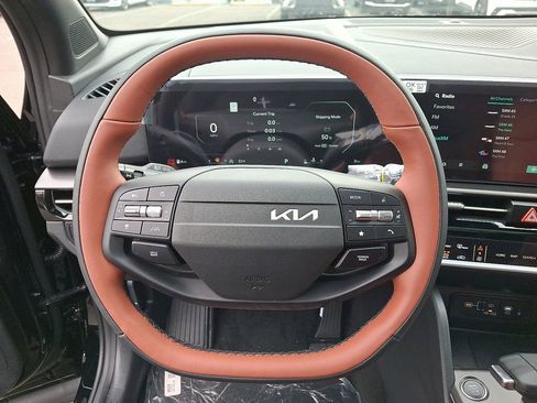 New 2026 Kia Sportage SX AWD/4WD image 16