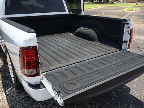 Used 2013 RAM 1500 R/T w/ Convenience Group RWD image 39